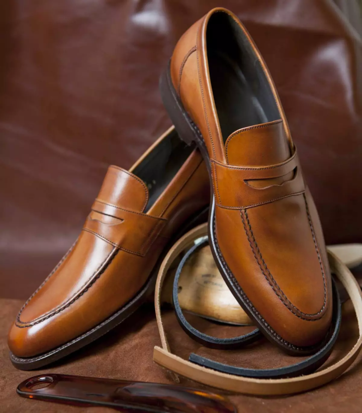 Master Leather Shoe & Boot Repair Services in Toronto